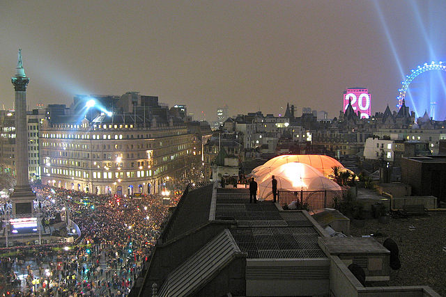 File:LondonTrafSQNYE.jpg