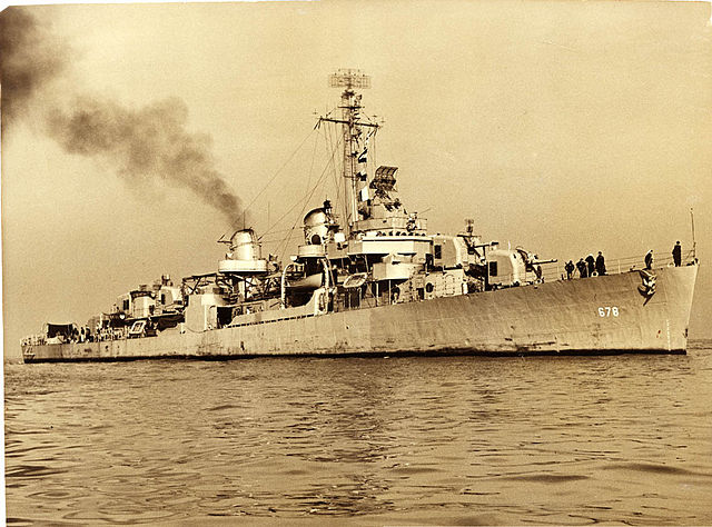 File:USS McGowan.jpg