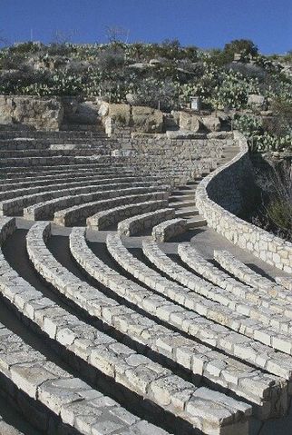 File:Carlsbad Cavern amphitheater.jpg