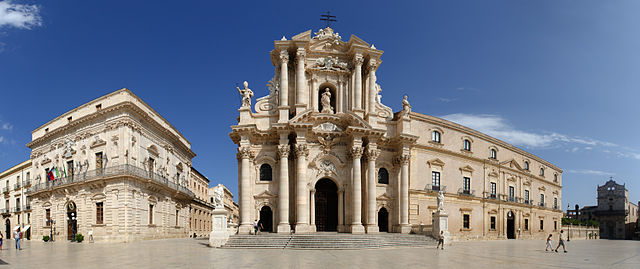 File:SiracusaCathedral-pjt2.jpg