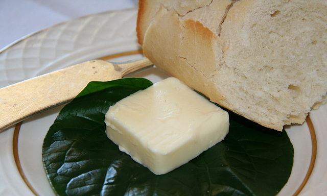 File:BreadButterKnife.jpg