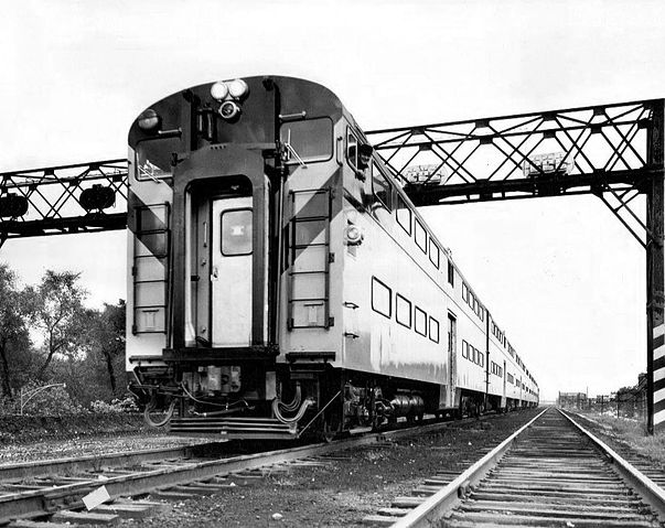 File:Chicago and North Western commuter cab car 1968.JPG