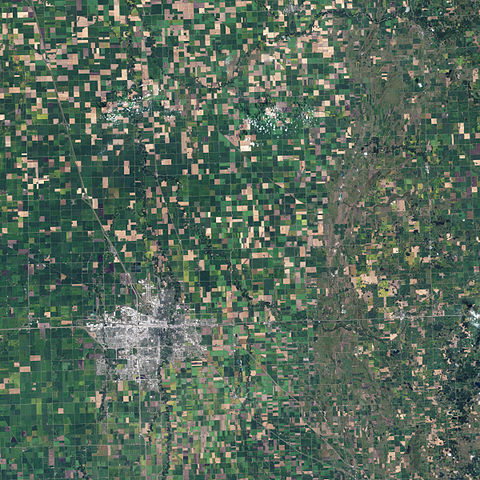 File:Precision Farming in Minnesota - Natural Colour.jpg