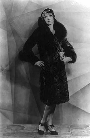 File:HeddaHopper1929.jpg