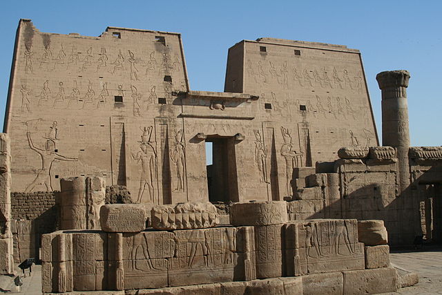 File:S F-E-CAMERON EGYPT 2006 FEB 00289.JPG