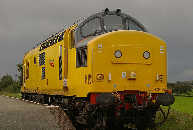 File:Talsarnau railway station MMB 07 97303.jpg