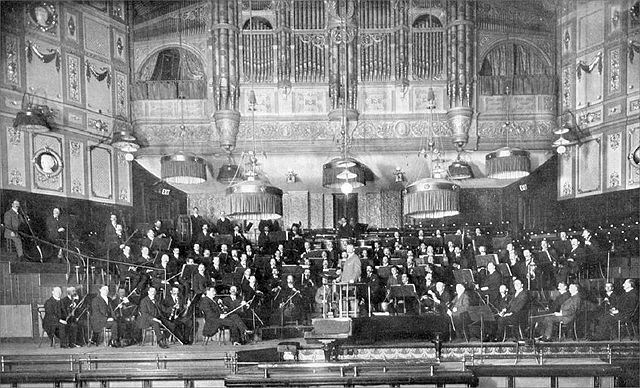 File:Elgar-LSO-1911.jpg