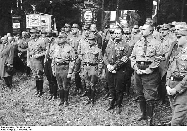 File:Bundesarchiv Bild 102-02134, Bad Harzburg, Gr&uuml;ndung der Harzburger Front.jpg