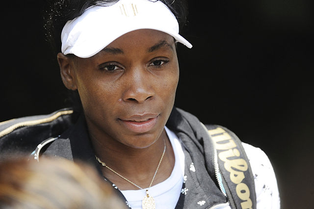 File:Venus Williams at the 2009 Wimbledon Championships 01.jpg