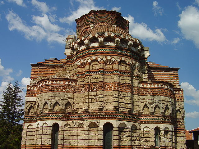 File:Sunny Beach Nesebar centre 2.jpg