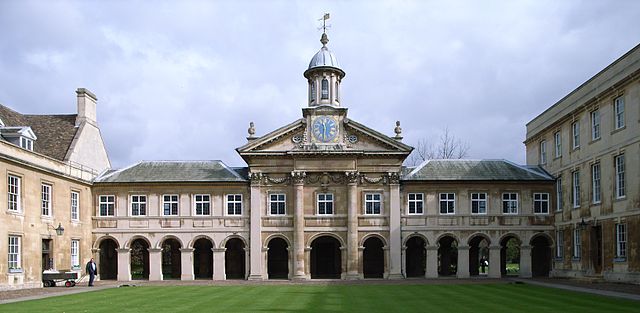 File:The Chapel Emmanuel College2.jpg