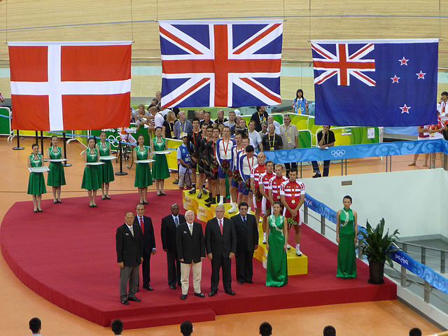 File:CyclingTeamPursuitBeijing2008.jpg