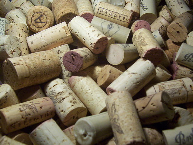 File:Corks019.jpg
