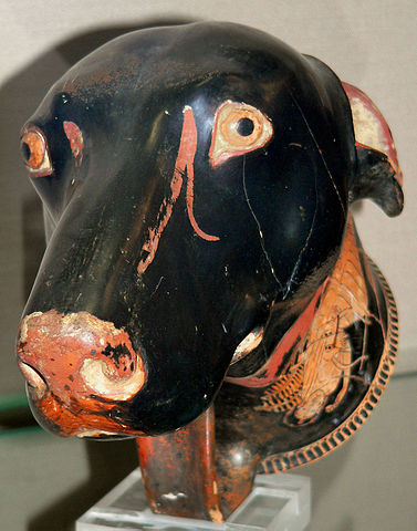 File:Rhyton en forme de t&ecirc;te de chien2.jpg
