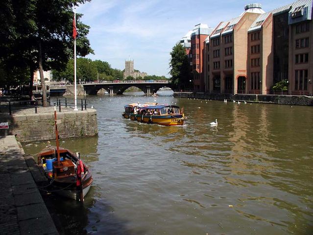 File:Bristol harbour arp 750pix.jpg