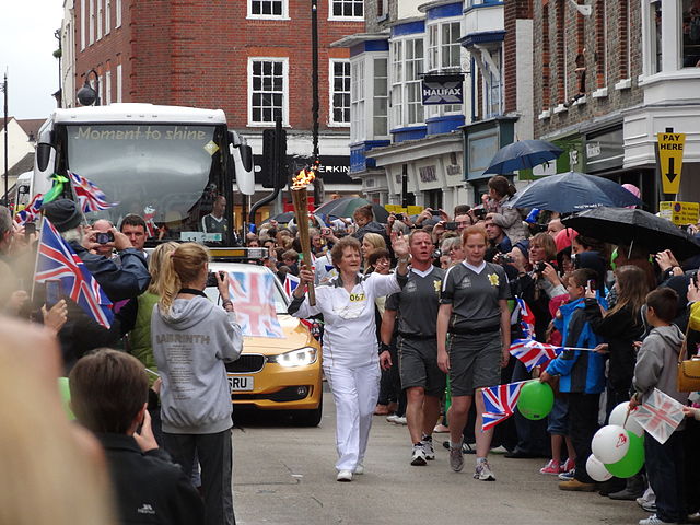 File:Olympic torch relay through Newport.jpg