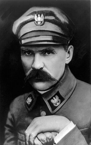 File:Josef Pilsudski cph.3b35372.jpg