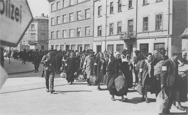 File:Krakow Ghetto 06694.jpg