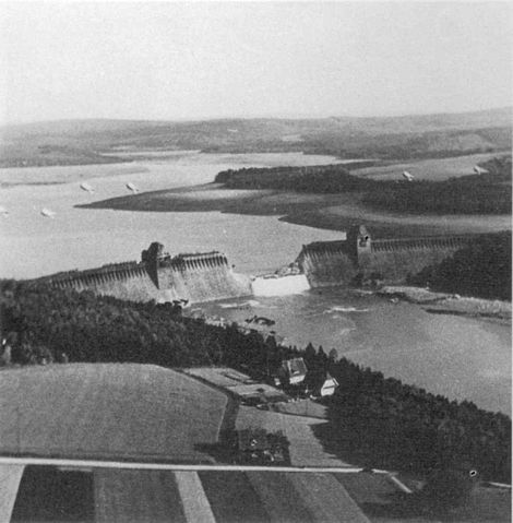 File:Mohne Dam Breached.jpg