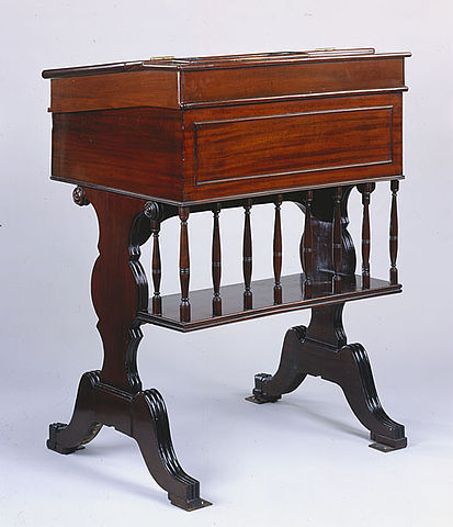 File:Senatedesk.jpg