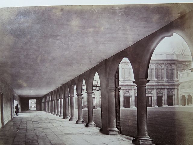 File:Cambridge University, Trinity College, Neville's Court Colonnade.jpg