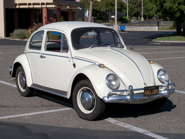 File:VolkswagenBeetle-001.jpg