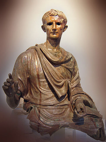 File:0005MAN-OctAugusto.jpg
