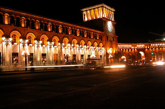 File:Republic square ministry of foreign affairs.jpg