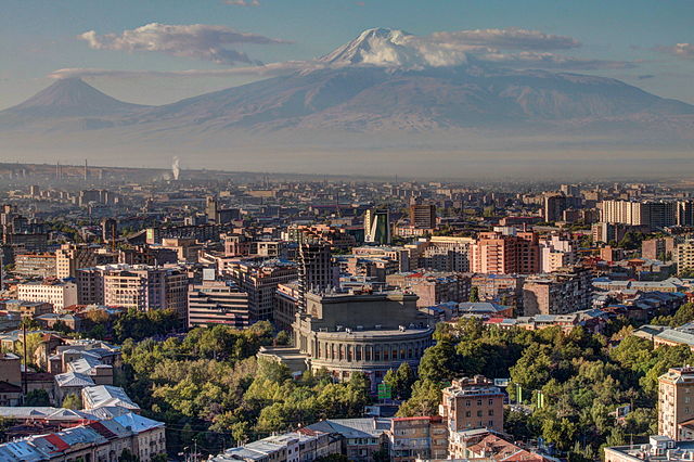 File:Երեւան.JPG