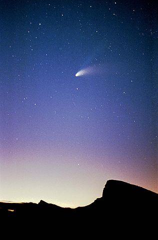 File:Comet Hale-Bopp Death Valley.jpg