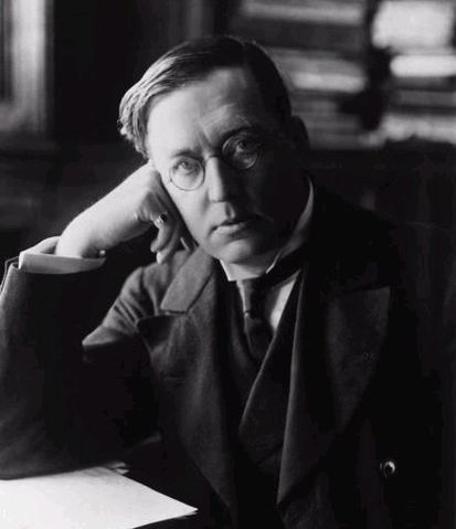 File:MRJames1900.jpg