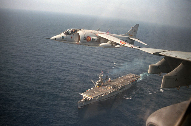 File:AV-8S over SNS Dedalo (R01).jpg