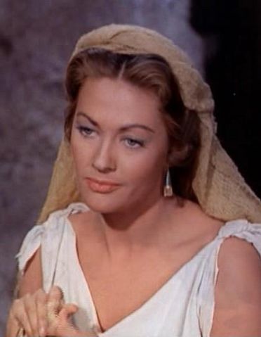 File:Yvonne De Carlo in The Ten Commandments film trailer.jpg