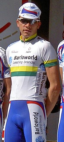 File:Ryan cox henninger turm.JPG