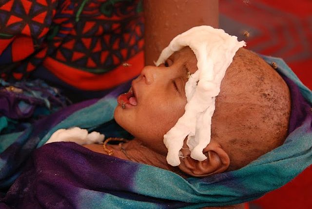 File:VOA Heinlein - Somali refugees September 2011 - 09.jpg