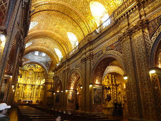 File:La Compañía en Quito Ecuador.JPG