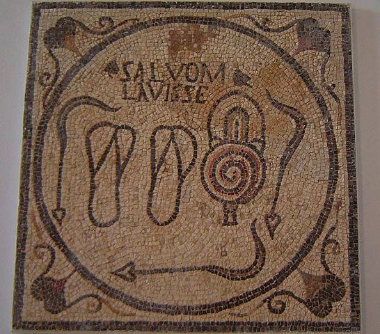 File:Public bath sign - Sabratha (cropped).jpg