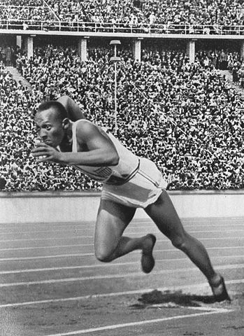 File:Jesse Owens3.jpg