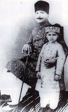 File:Iqbal and son Javid in 1930.jpg