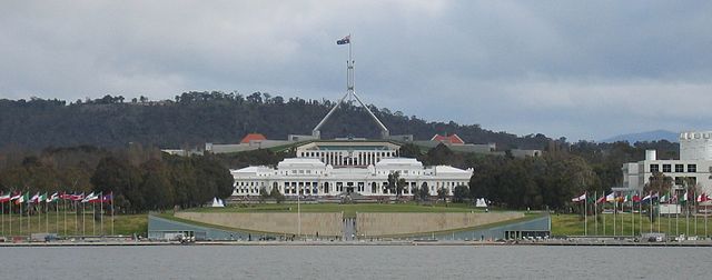 File:Lake-ParlHouse.JPG