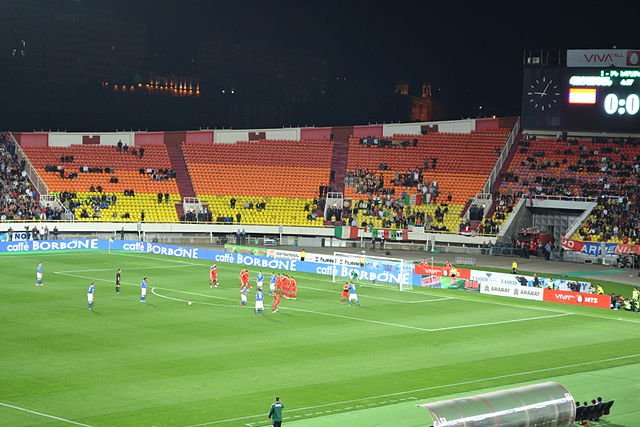 File:Arm v Ita at Hrazdan.JPG