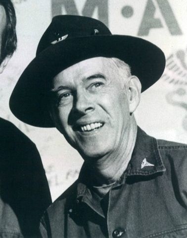 File:Harry Morgan 1975.jpg