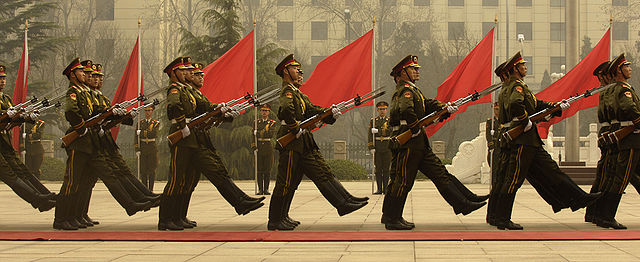 File:Chinese honor guard in column 070322-F-0193C-014.JPEG