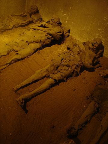 File:Brno CZ Crypt at the Capuchin Monastery 02.jpg