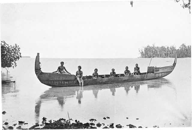 File:NATIVE CANOE, MARAU SOUND, SOLOMON ISLANDS.jpg