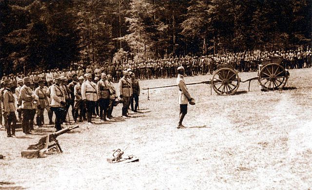 File:Romanian troops at Marasesti in 1917.jpg