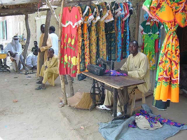 File:Tailor in Chad.jpg