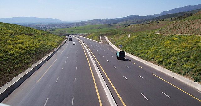 File:Autoroute est ouest ghomri2.JPG