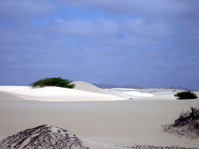 File:Deserto Viana, Boa Vista.jpg
