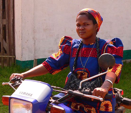 File:Nun on a mototrbike in Basankusu.jpg